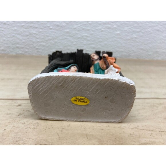 Nativity Scene Figurine - Picture 6 of 8